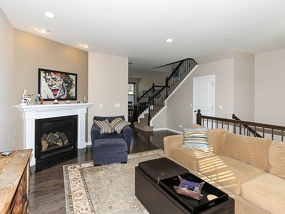 2nd image of 3295 Coral Ln