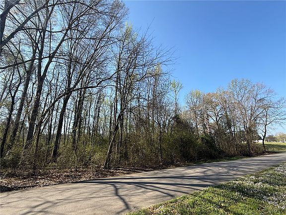 2nd image of E Harkey St #1