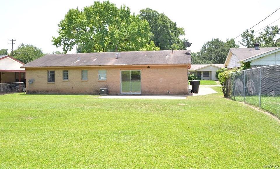 2nd image of 414 Braebrook Dr