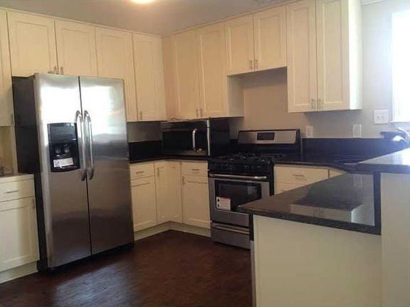 4th image of 4518 Touro St