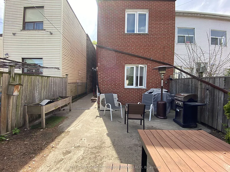 429 Ossington Ave #MAIN — Photo 16