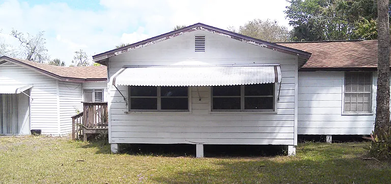 16401 Palm Beach Blvd — Photo 6