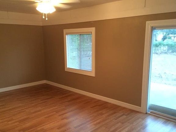 3rd image of 3409 W Hackberry Ave