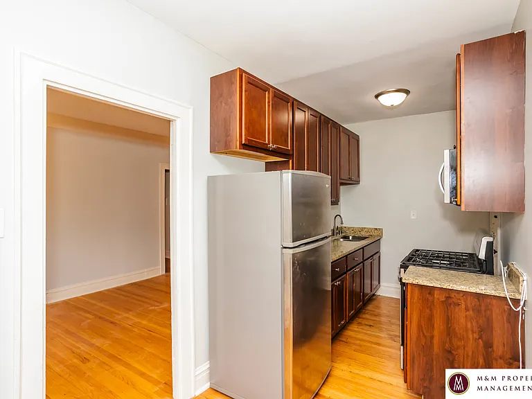 1010 North Boulevard — Photo 20