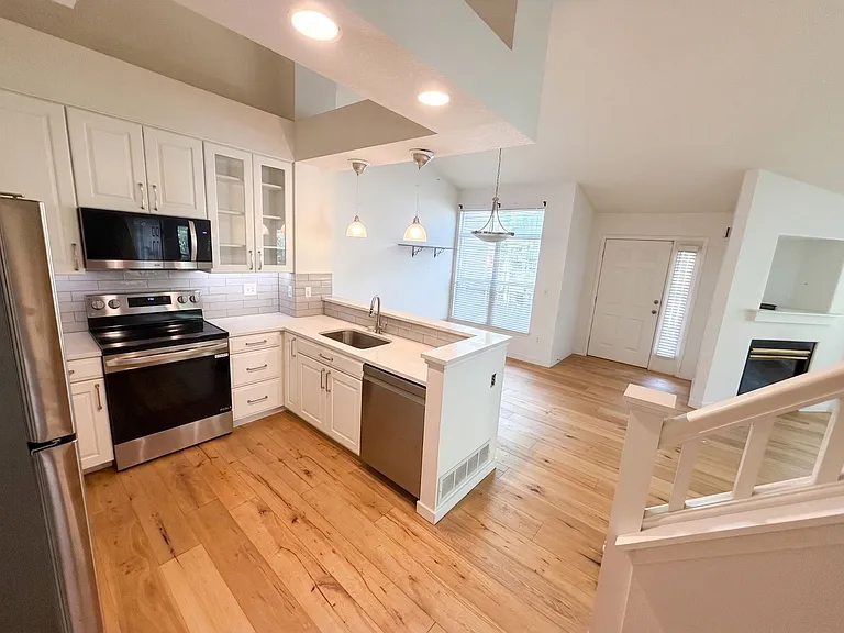 2089 N Fork Dr — Photo 3