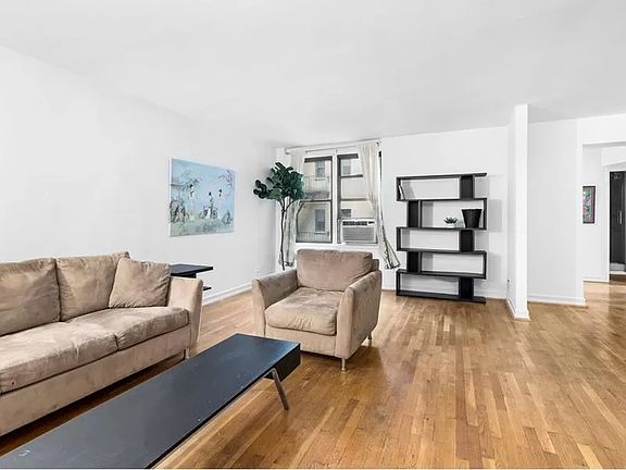 4th image of 488 Ocean Pkwy APT 3C