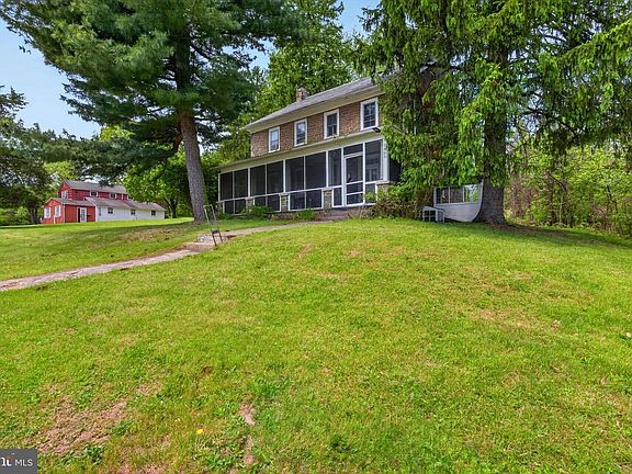 3rd image of 2500 Doehne Rd
