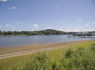 7352 S Miles Pl, Portland, OR 97219