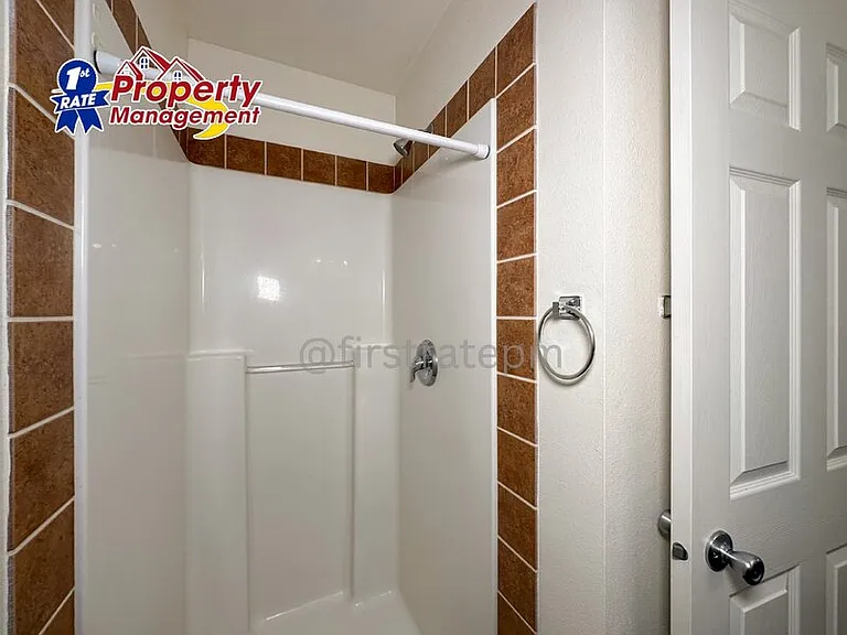 121 W Madison St #101 — Photo 16