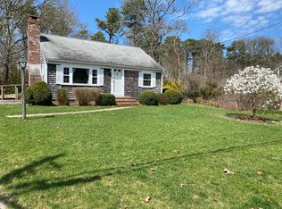24 Robbins Rd, Harwich Port, MA 02646