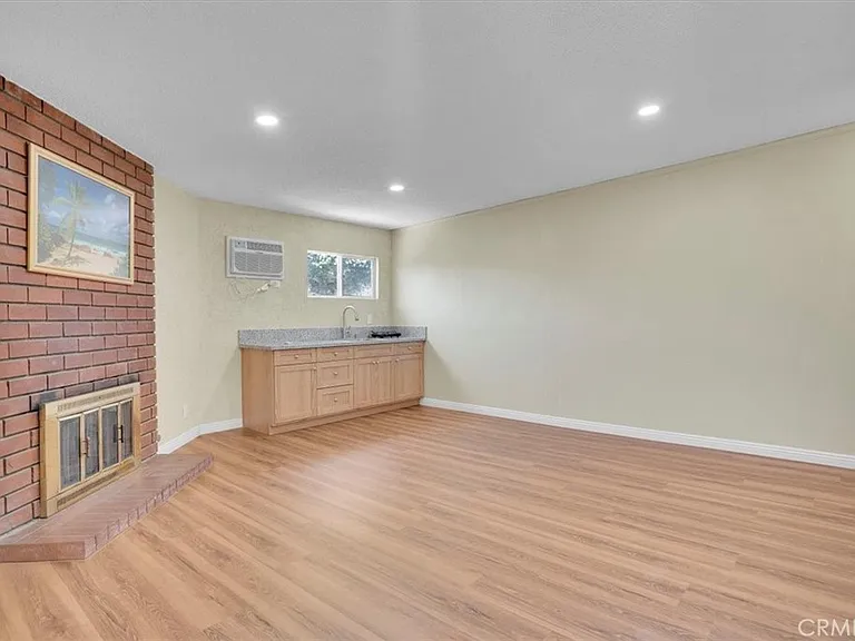 9241 Vicki Dr — Photo 8