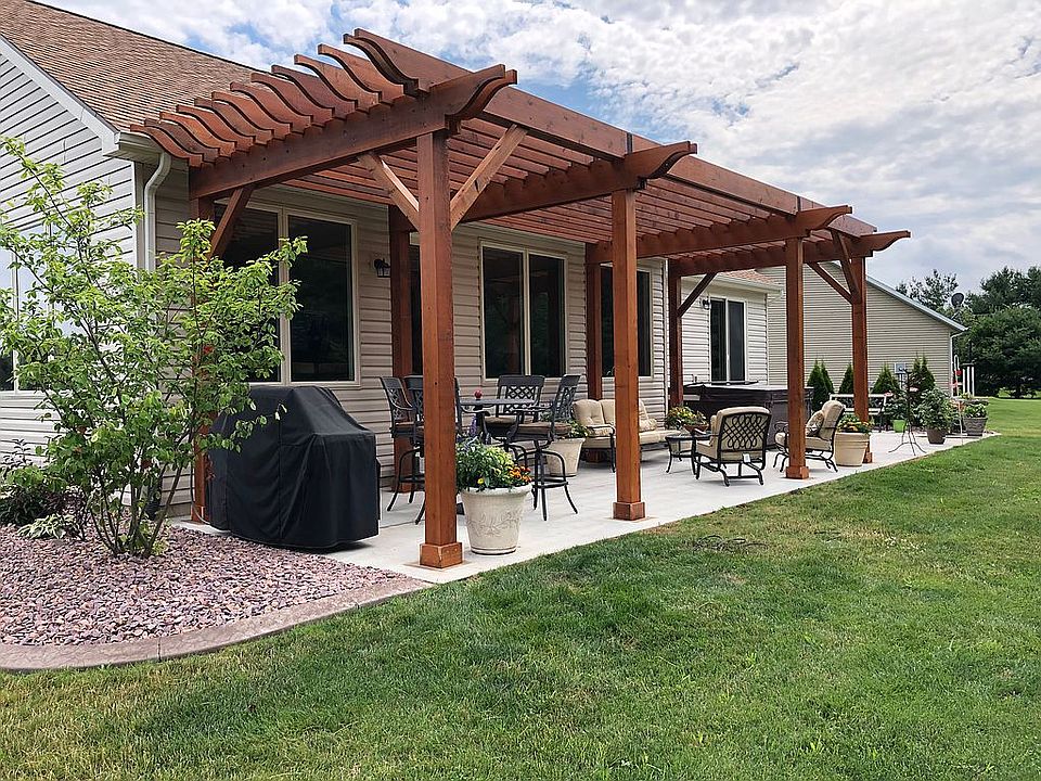 2nd image of 921 Deerstone Dr