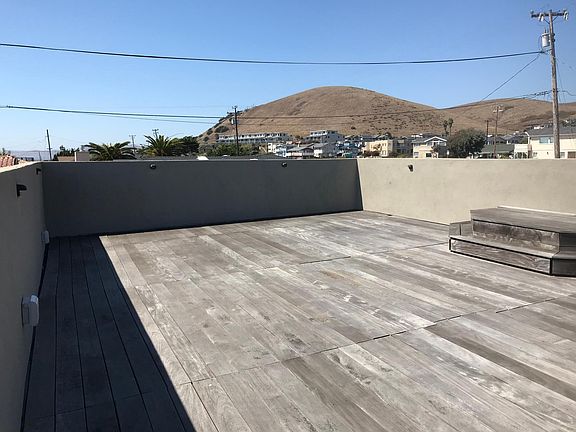 2nd image of 184 Tahiti St #B