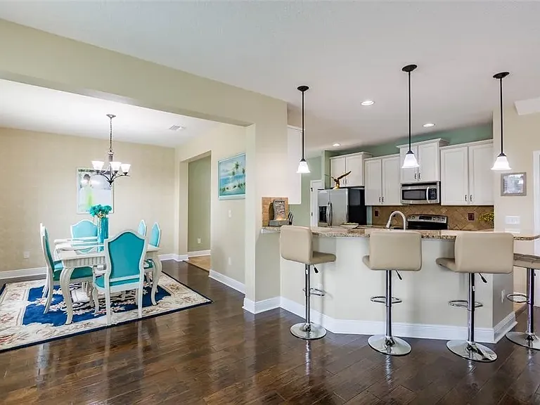 425 Bahama Grande Blvd — Photo 8
