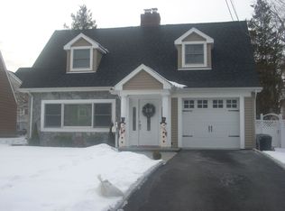 52 Joyce Rd, Eastchester, NY 10709