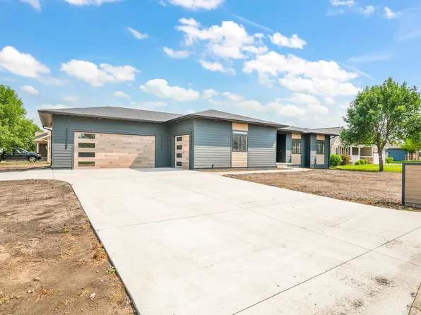 3008 Bonnie Ln, Milford, IA 51351