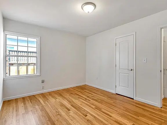 5th image of 131 N Frances St