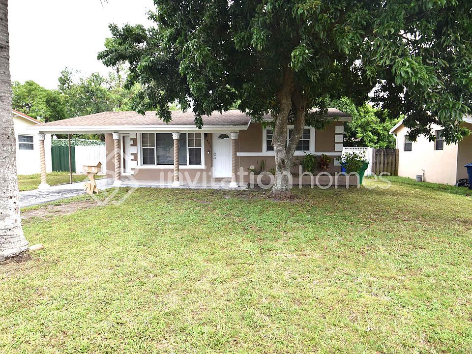 1st image of 2421 Largo Dr