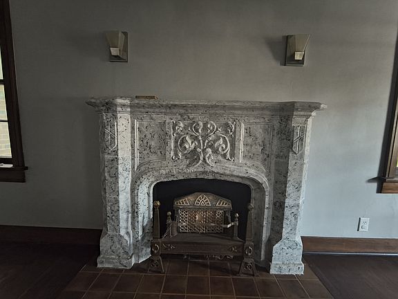 4th image of 1008 NW 34th St #1