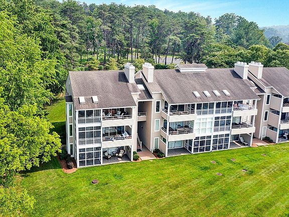 3rd image of 410 Marina Bay Dr #111