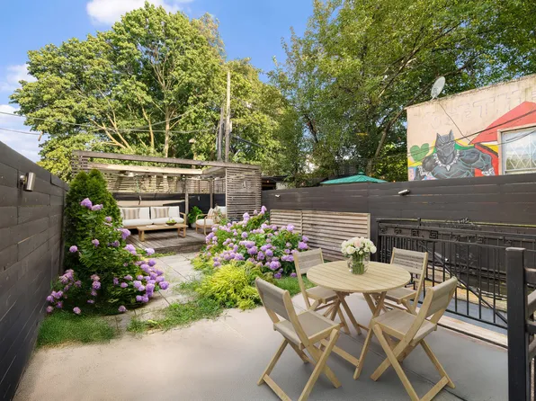 139 Rochester Avenue image 10 of 16