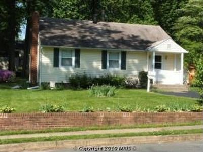 1940 Anderson Rd, Falls Church, VA, 22043