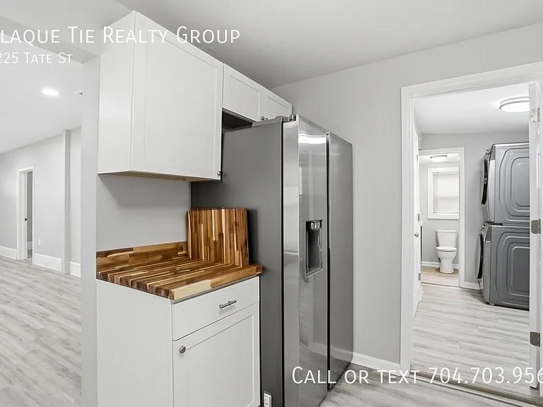 2225 Tate St — Photo 9