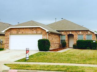 5833 Thoroughbred Ct, Fort Worth, TX 76179