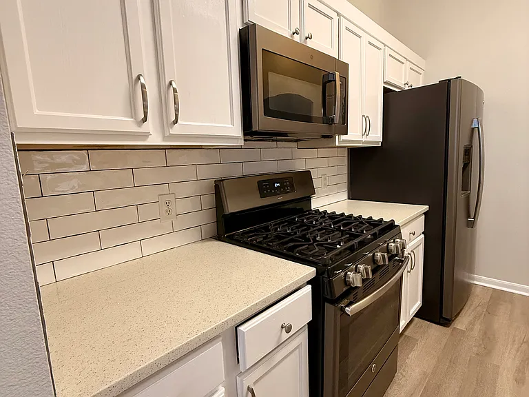 Kitchen (gas stove)