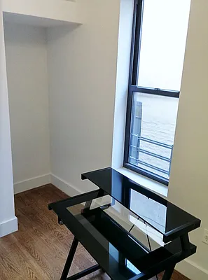 Rented by Bohemia Realty Group | media 14