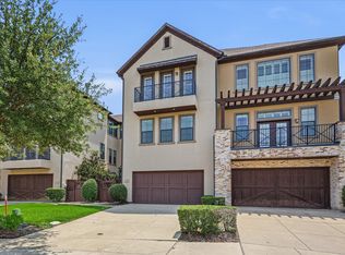 1110 Emerson Park Ln, Irving, TX 75063