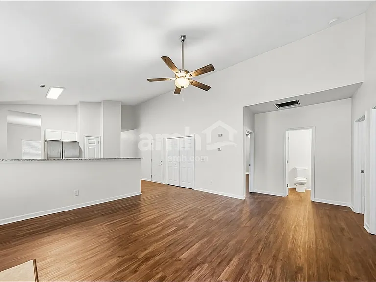 929 Redland Dr — Photo 7
