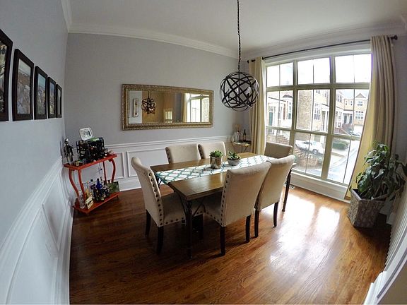 5th image of 1585 Mosaic Way