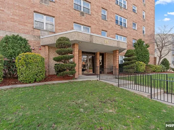 25 Jefferson St APT 4E, Hackensack, NJ 07601