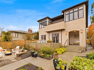 3773 SW Grayson St, Seattle, WA 98126