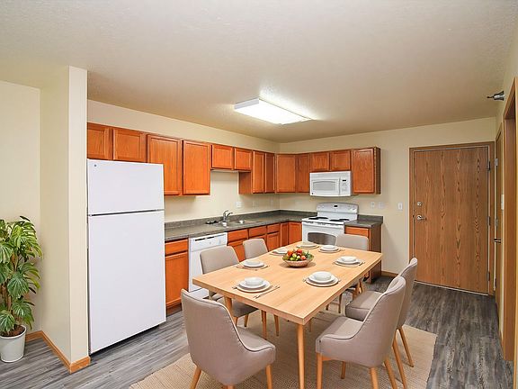 4th image of 5001 Amber Valley Pkwy S #304