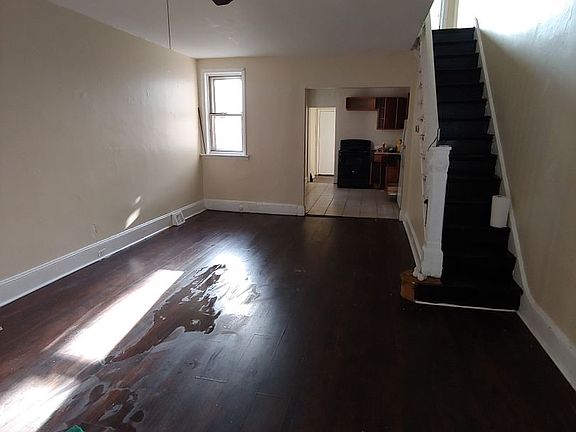 4th image of 1826 E Clementine St