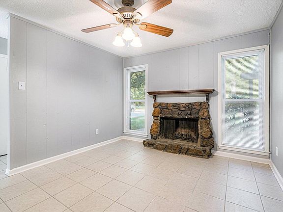 4th image of 1848 Quail Park Cir #17