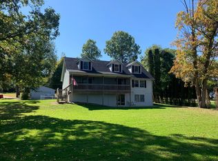 13828 Ridgemont St, Gregory, MI 48137