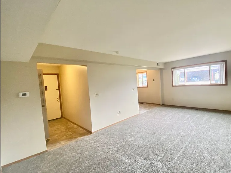 Indian Village Apartments — Photo 25