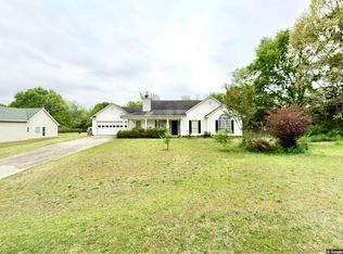 910 Lochwolde Ln, Bethlehem, GA 30620