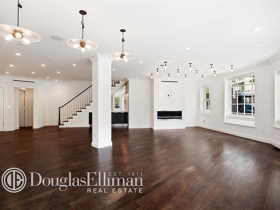 1st image of 480 Greenwich St #1