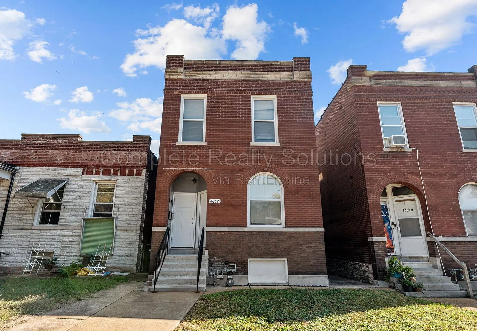 1 bed, 1.0 bath, 987 sqft, $850 — Photo 1