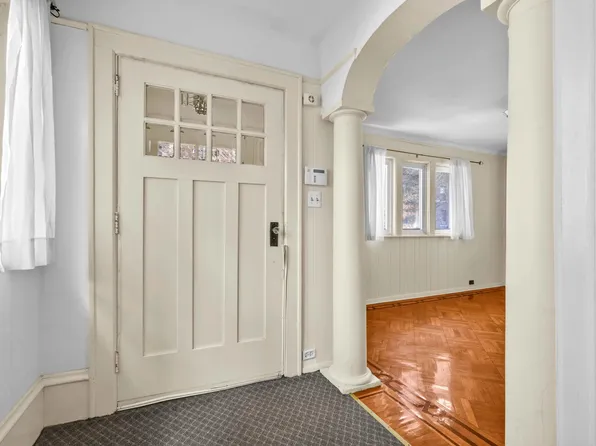 642 East 26th Street PVT image 2 of 31