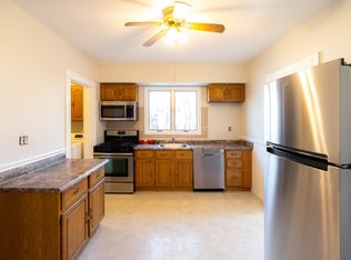 18 E Milton Rd APT 3, Brookline, MA 02445