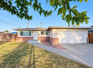 11515 Echo Ln, Hanford, CA 93230