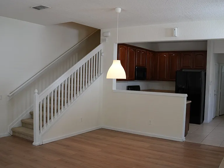831 Enclair St — Photo 5