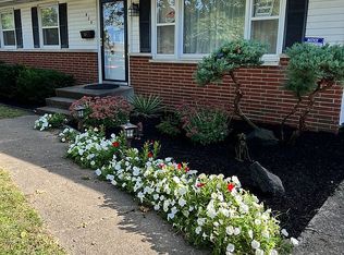 920 26th St, Peru, IL 61354