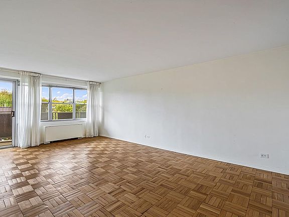 4th image of 1785 215th St APT 3E