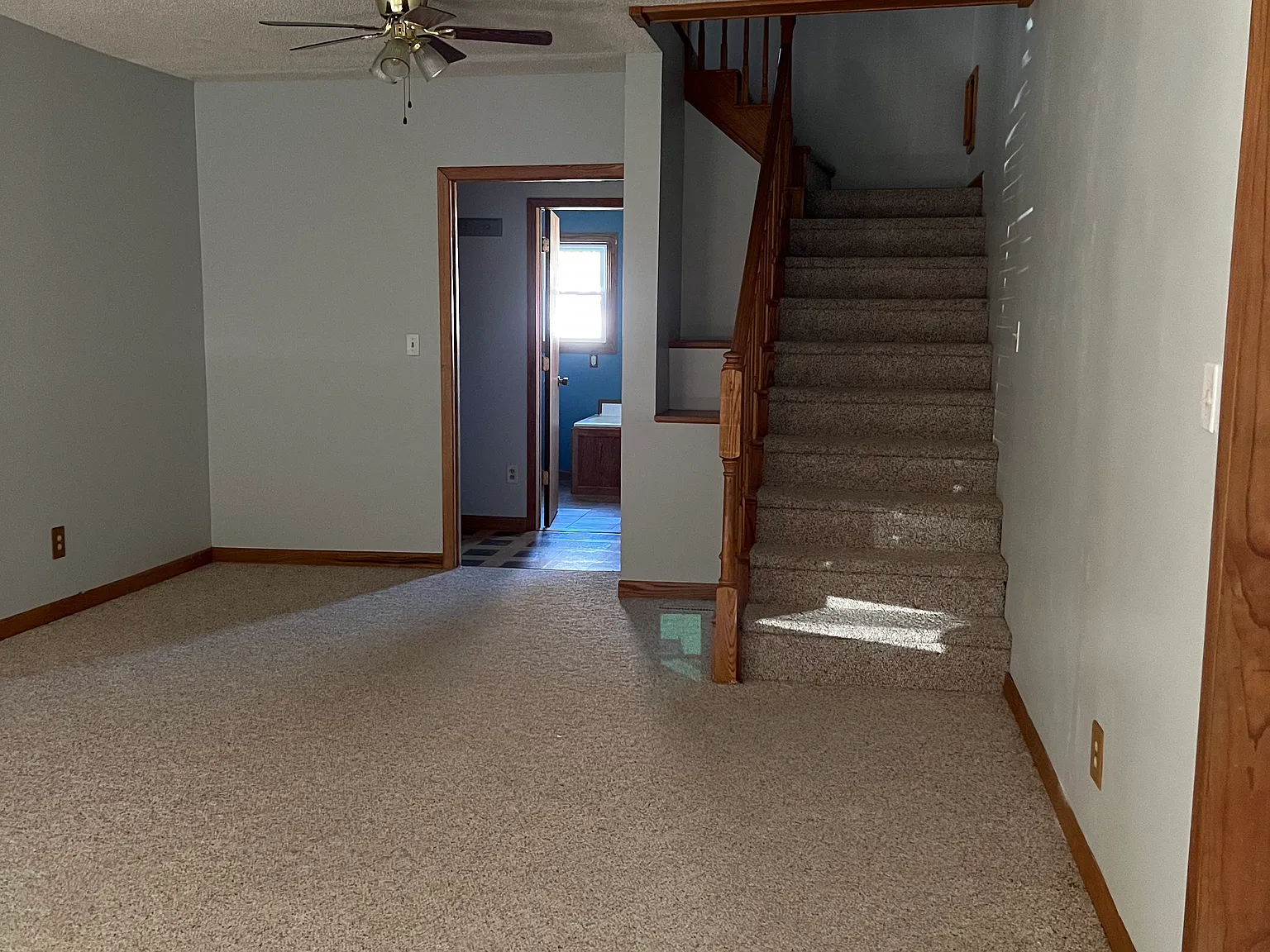 3 bed, 2078 sqft, $1,700 — Photo 3